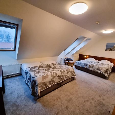 Hotel Mario Lednice Eksteriør billede