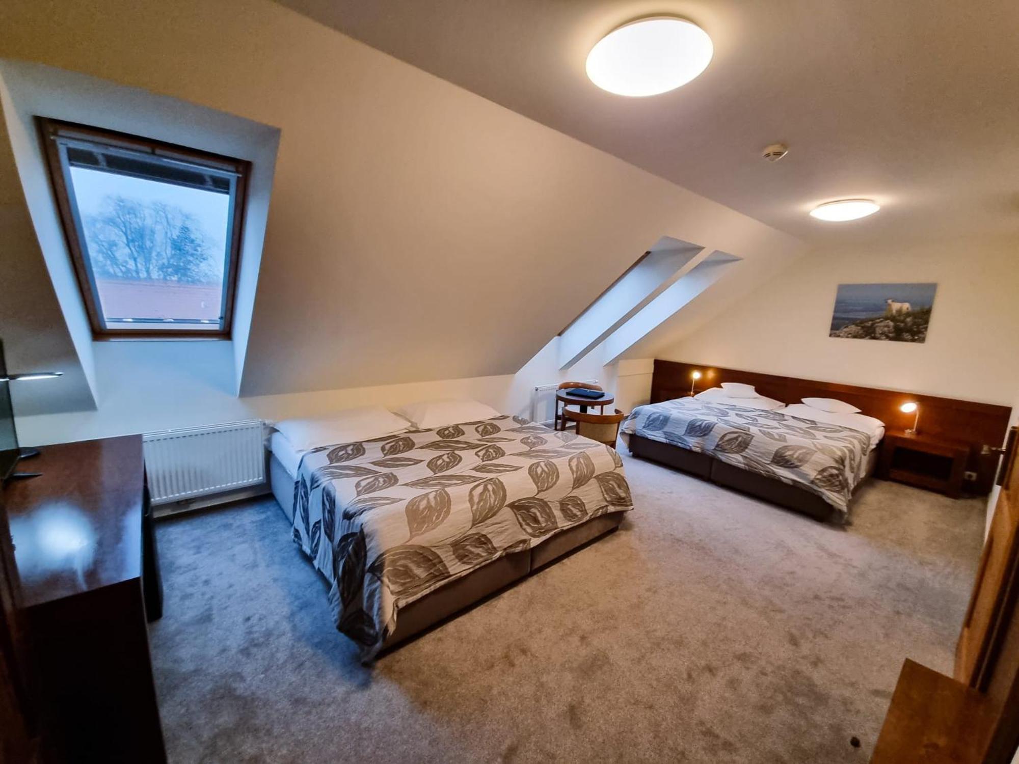 Hotel Mario Lednice Eksteriør billede