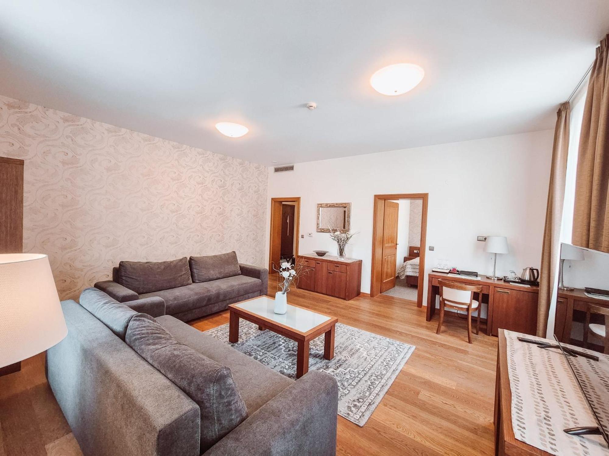 Hotel Mario Lednice Eksteriør billede