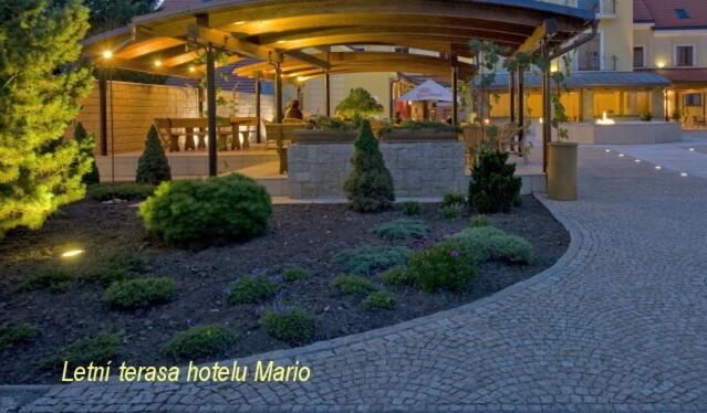 Hotel Mario Lednice Eksteriør billede
