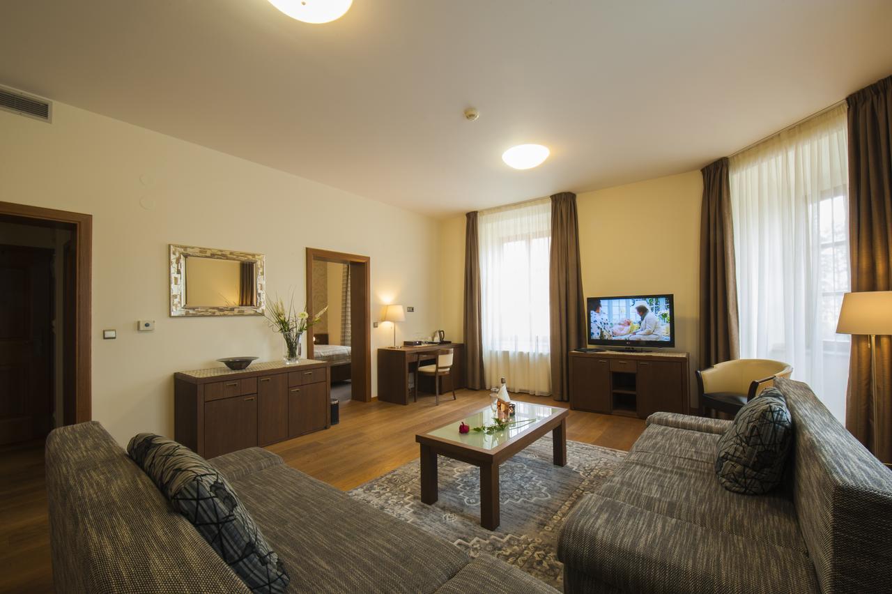 Hotel Mario Lednice Eksteriør billede