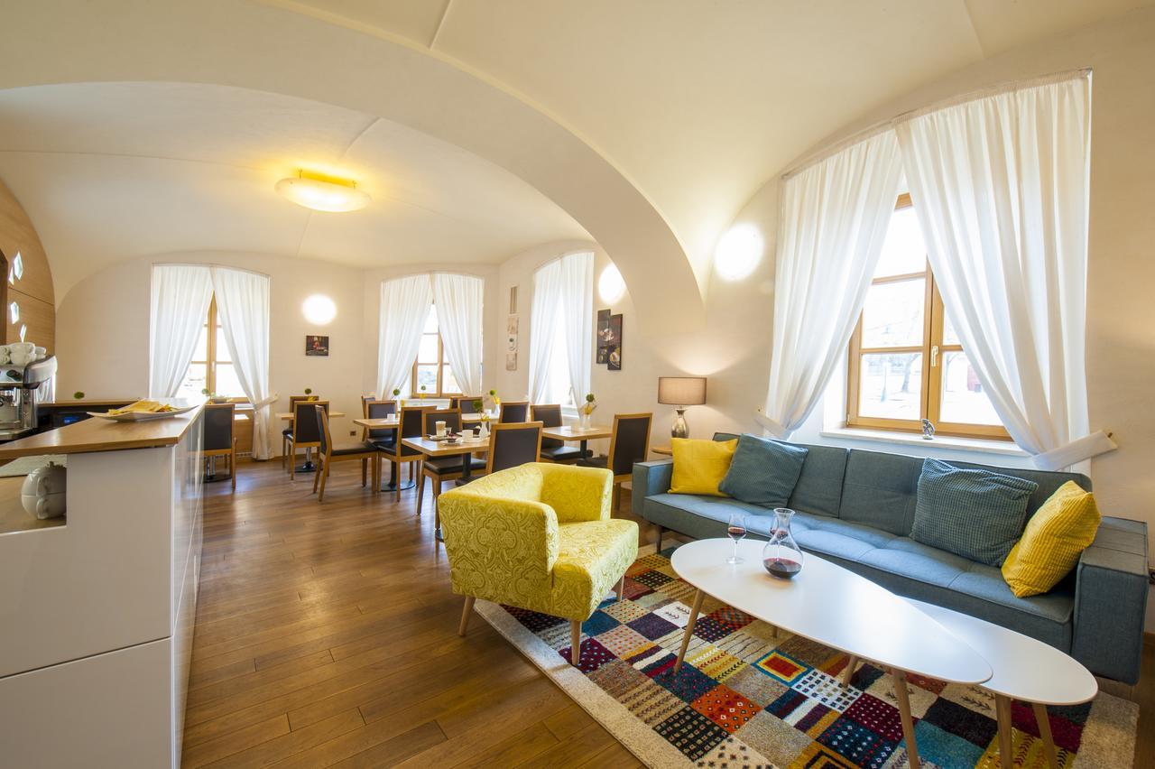 Hotel Mario Lednice Eksteriør billede