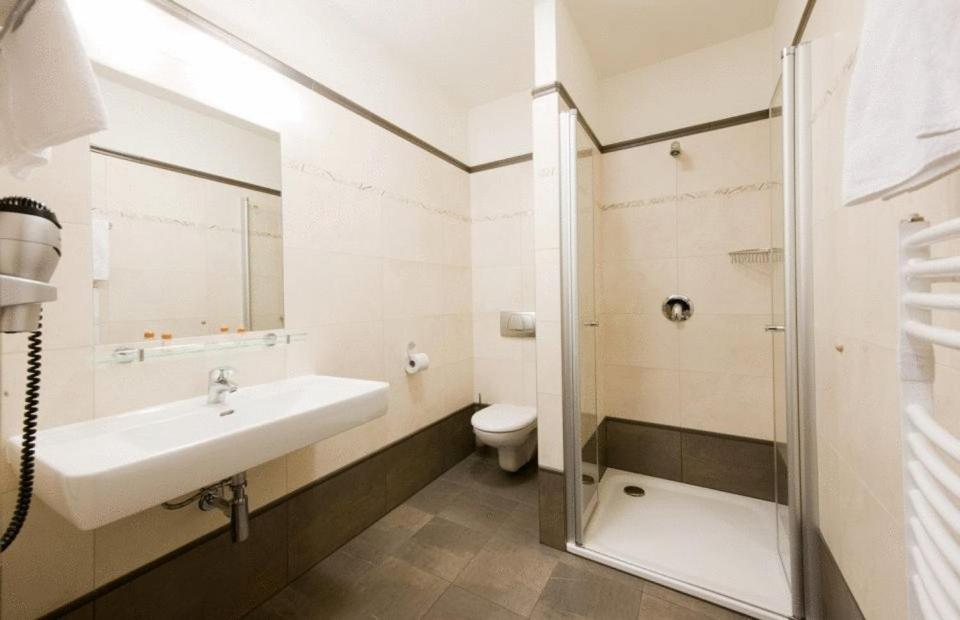 Hotel Mario Lednice Eksteriør billede
