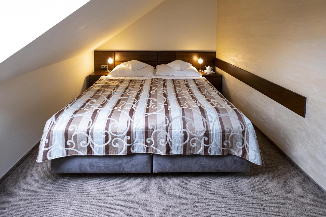 Hotel Mario Lednice Eksteriør billede