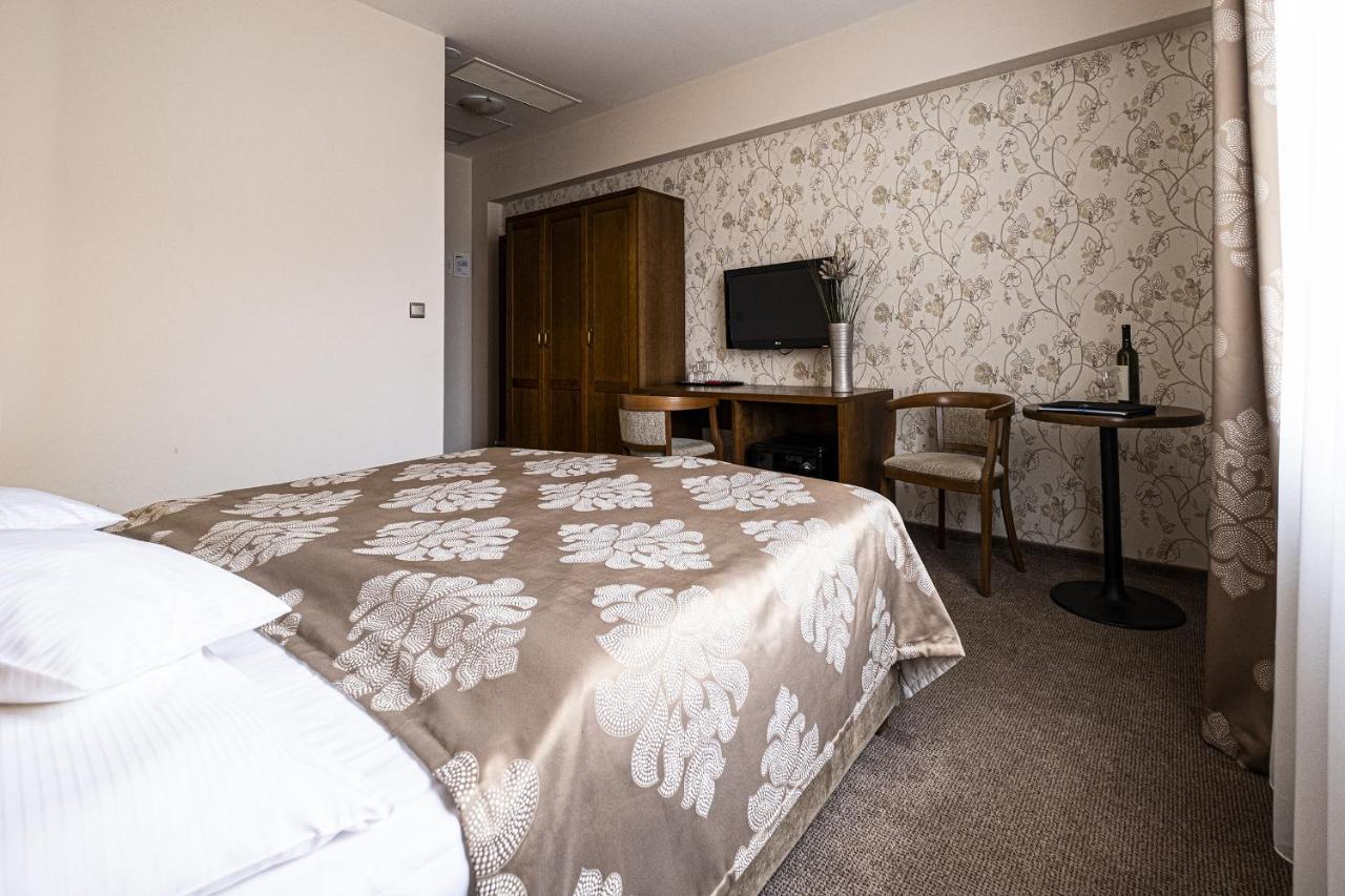 Hotel Mario Lednice Eksteriør billede